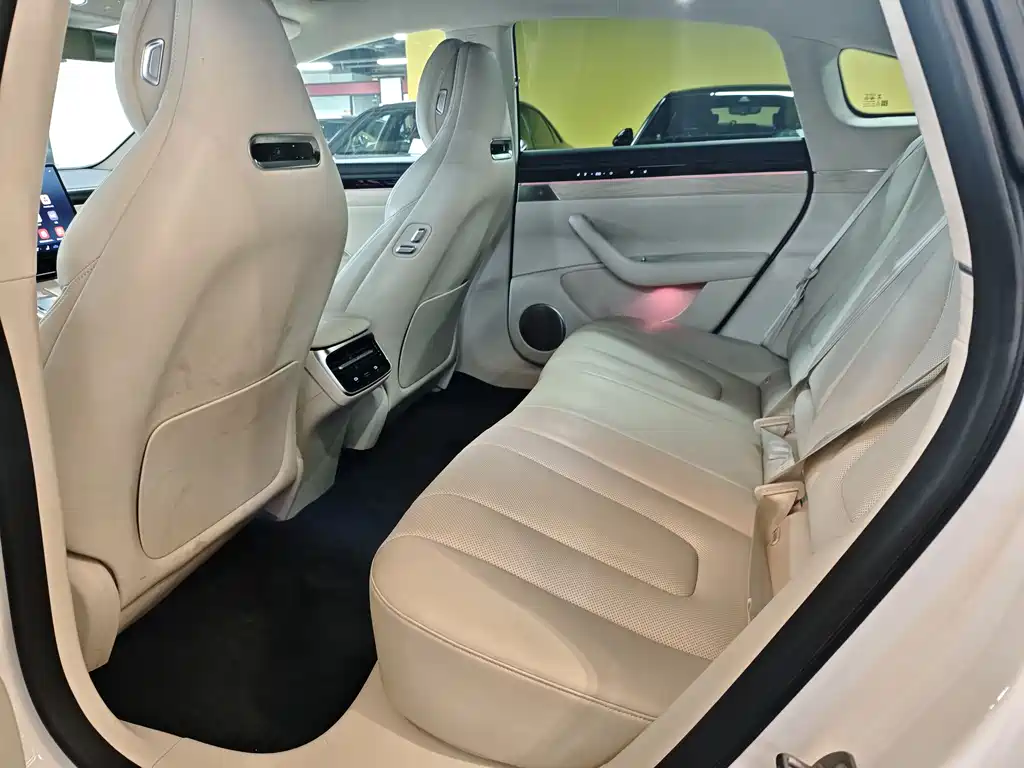 Zhijie S7 2025 model 705km Max купить на сайте DeffCars