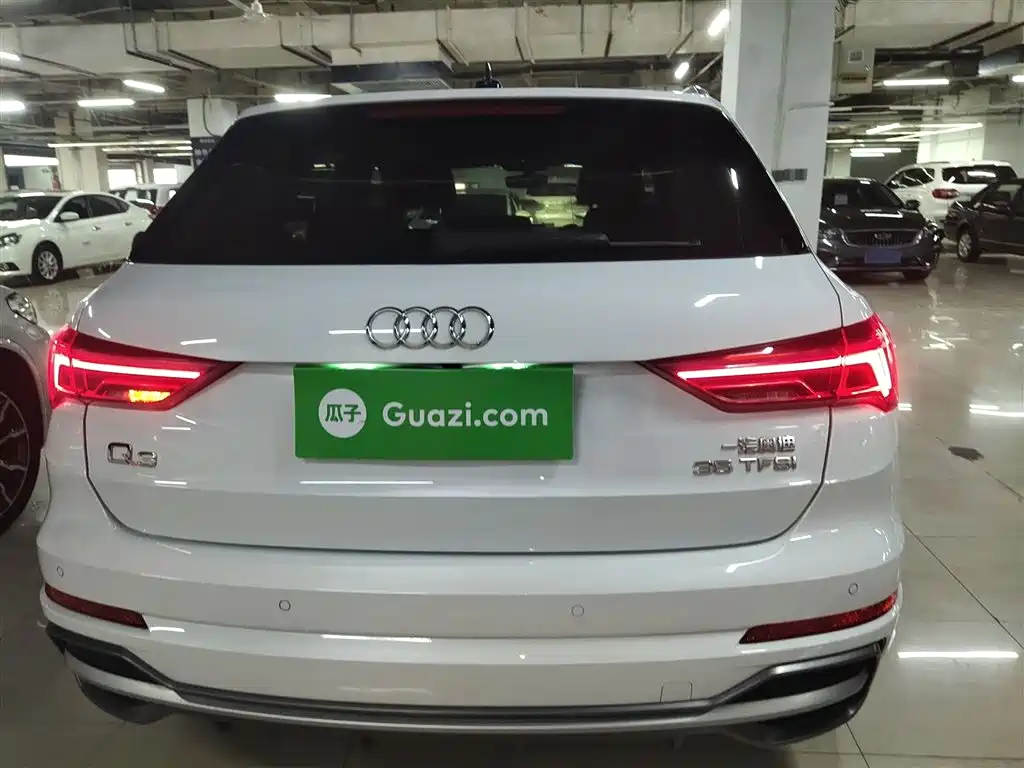 Audi Q3 2021 35 TFSI Fashionable and Dynamic купить на сайте DeffCars