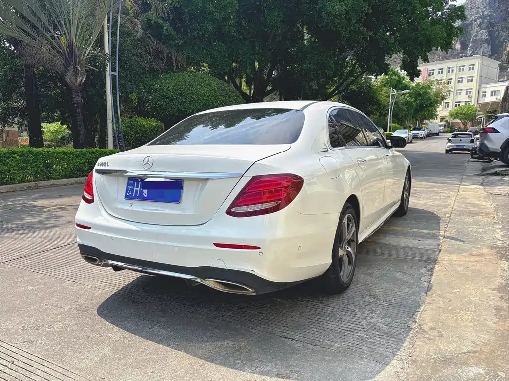 Mercedes-Benz E-Class 2017 E 200 L Sports 4MATIC купить на сайте DeffCars