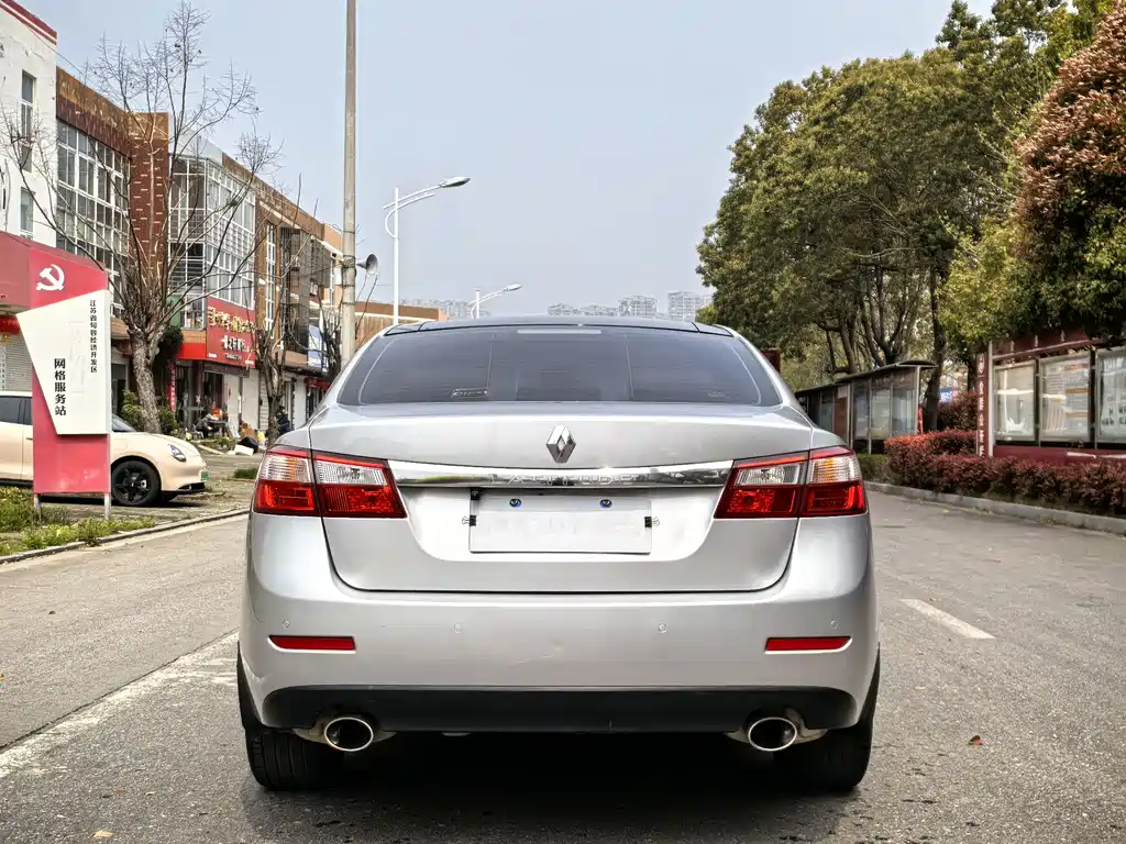 Latitude 2011 2.5L automatic flagship navigation version купить на сайте DeffCars