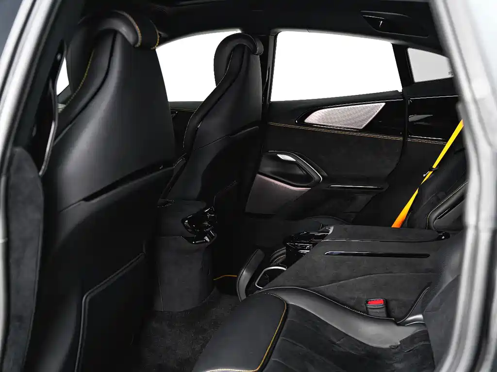 Purosangue 2023 6.5L V12 купить на сайте DeffCars