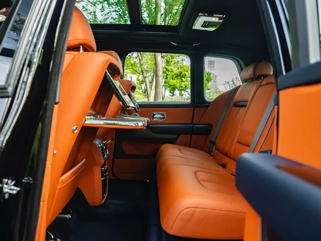 Cullinan 2018 five-seater version купить на сайте DeffCars