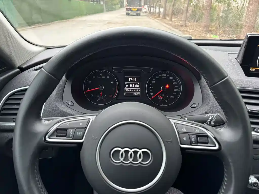 Audi Q3 2018 30th Anniversary Model 30 TFSI Fashion Model купить на сайте DeffCars