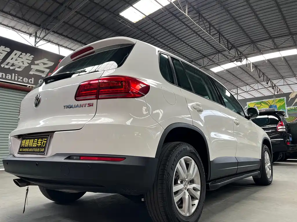 Tiguan 2015 1.8TSI automatic two-wheel drive fashion version купить на сайте DeffCars