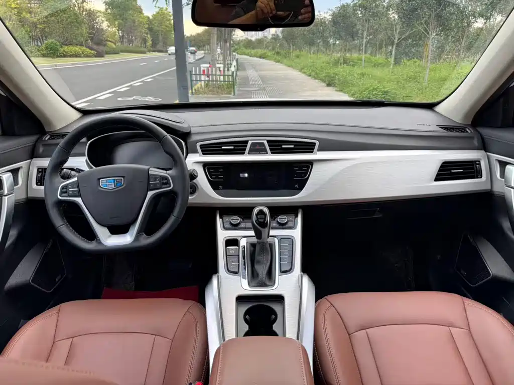 Boyue 2018 1.8TD automatic two-wheel drive smart model 4G interconnected version купить на сайте DeffCars