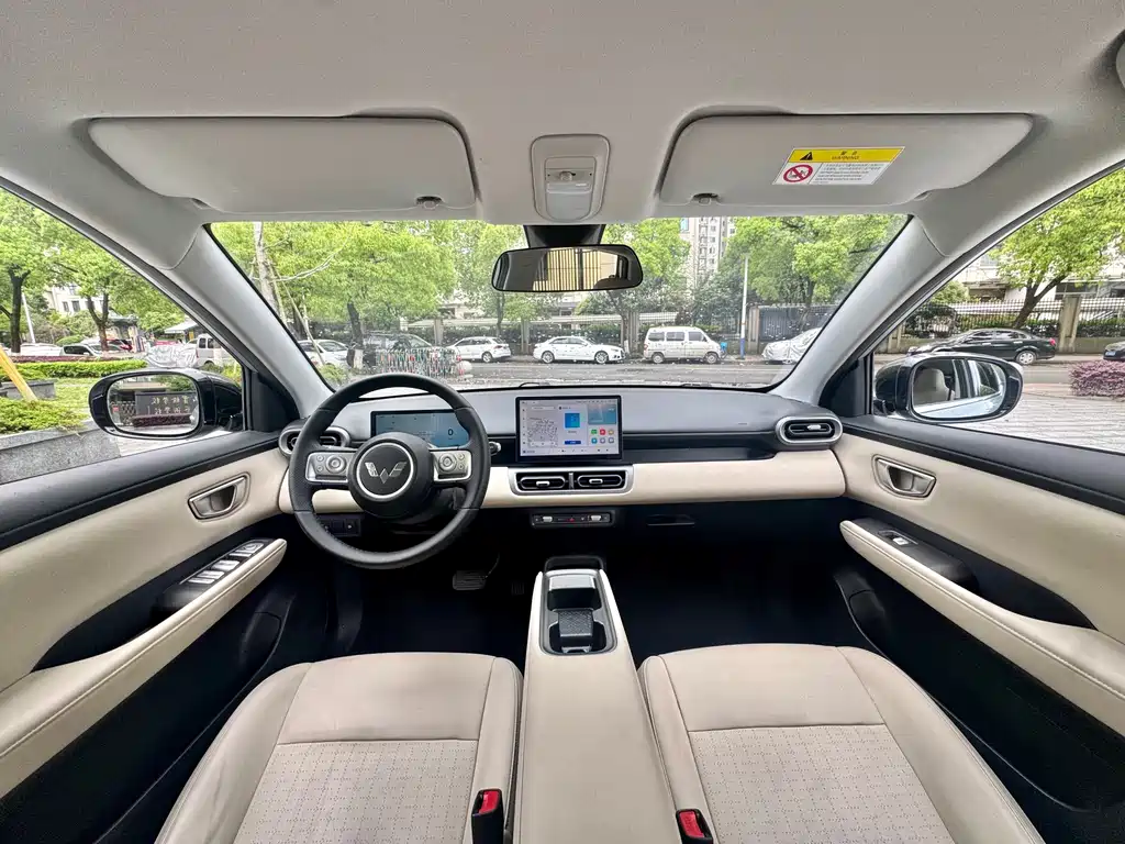 Wuling Bingo PLUS 2024 330km five-seater version купить на сайте DeffCars