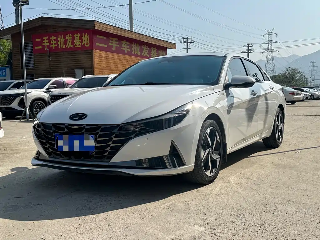 Elantra 2021 1.5L CVT LUX Premium Edition купить на сайте DeffCars