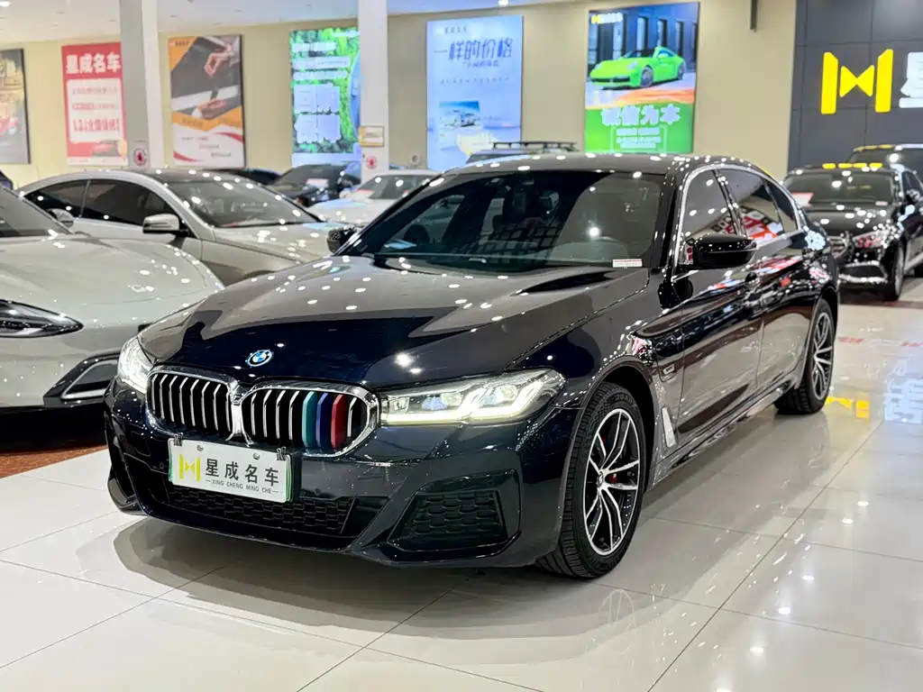 BMW 5 Series New Energy 2021 535Le M Sports Package купить на сайте DeffCars