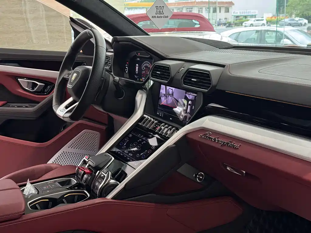 Urus 2018 4.0T V8 купить на сайте DeffCars