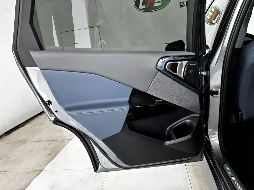 BMW X3 2025 xDrive30L Leading M Sports Package купить на сайте DeffCars