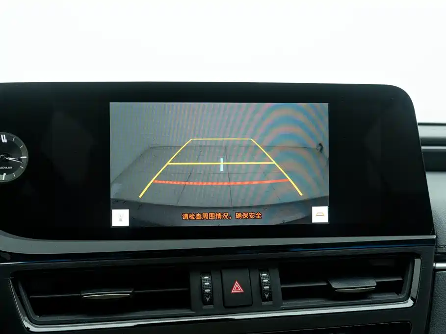 Lexus ES 2022 200 Excellence Edition купить на сайте DeffCars