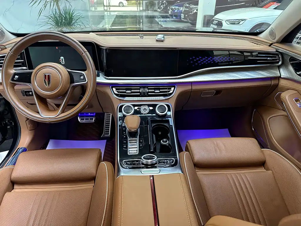 Hongqi H9 2022 2.0T Zhilian Qichang Edition купить на сайте DeffCars