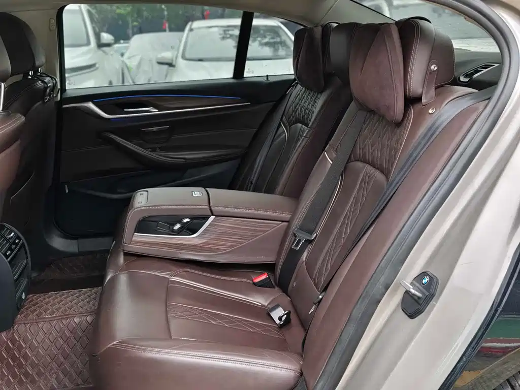 BMW 5 Series 2018 Facelift 530Li Leading Luxury Package купить на сайте DeffCars