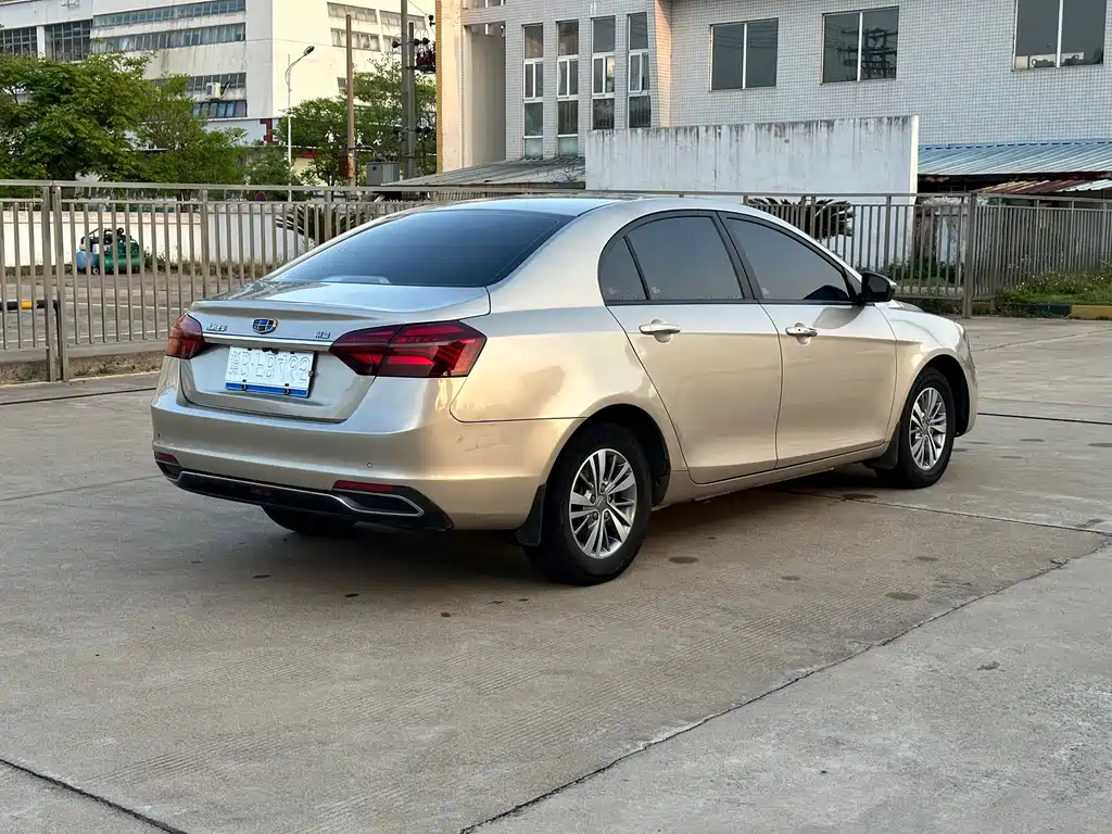 Emgrand 2018 1.5L CVT luxury model купить на сайте DeffCars