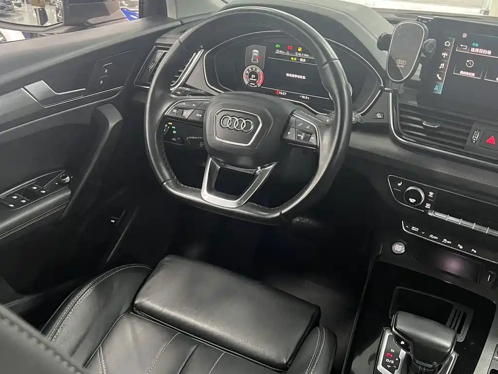 Audi Q5L 2022 40T luxury and dynamic model купить на сайте DeffCars