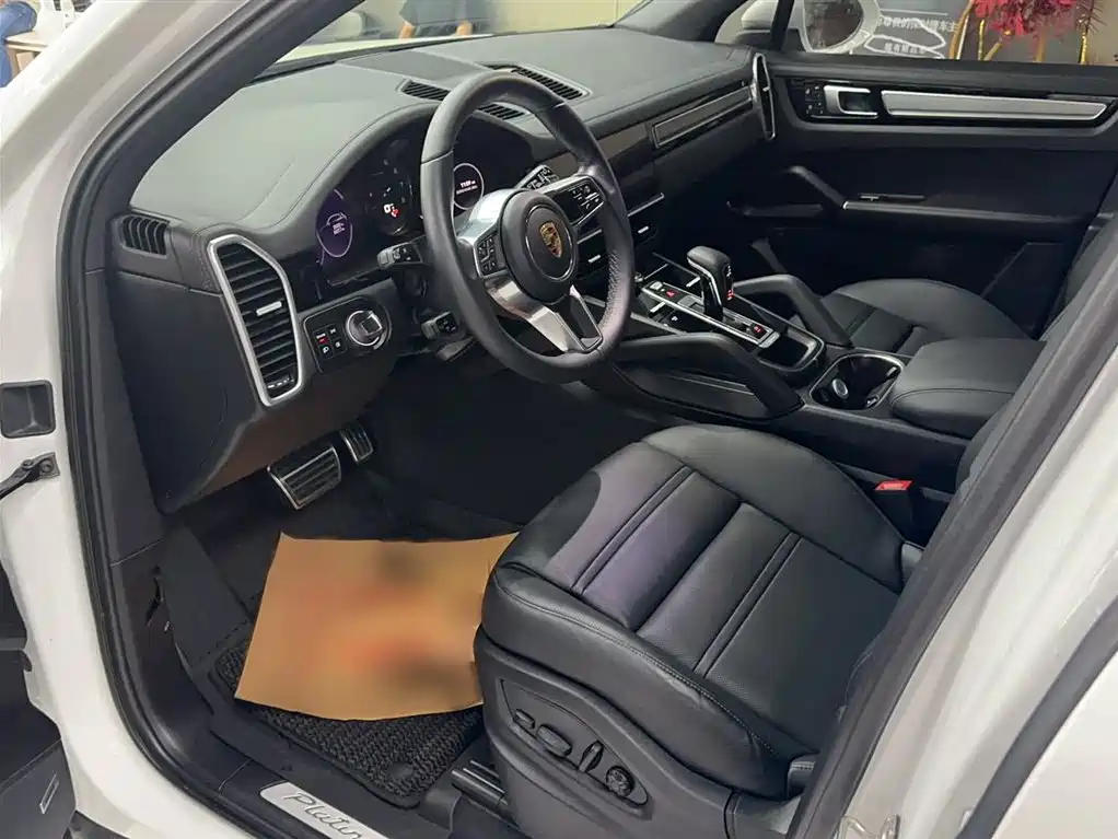 Cayenne 2023 Cayenne S 2.9T Platinum Edition купить на сайте DeffCars