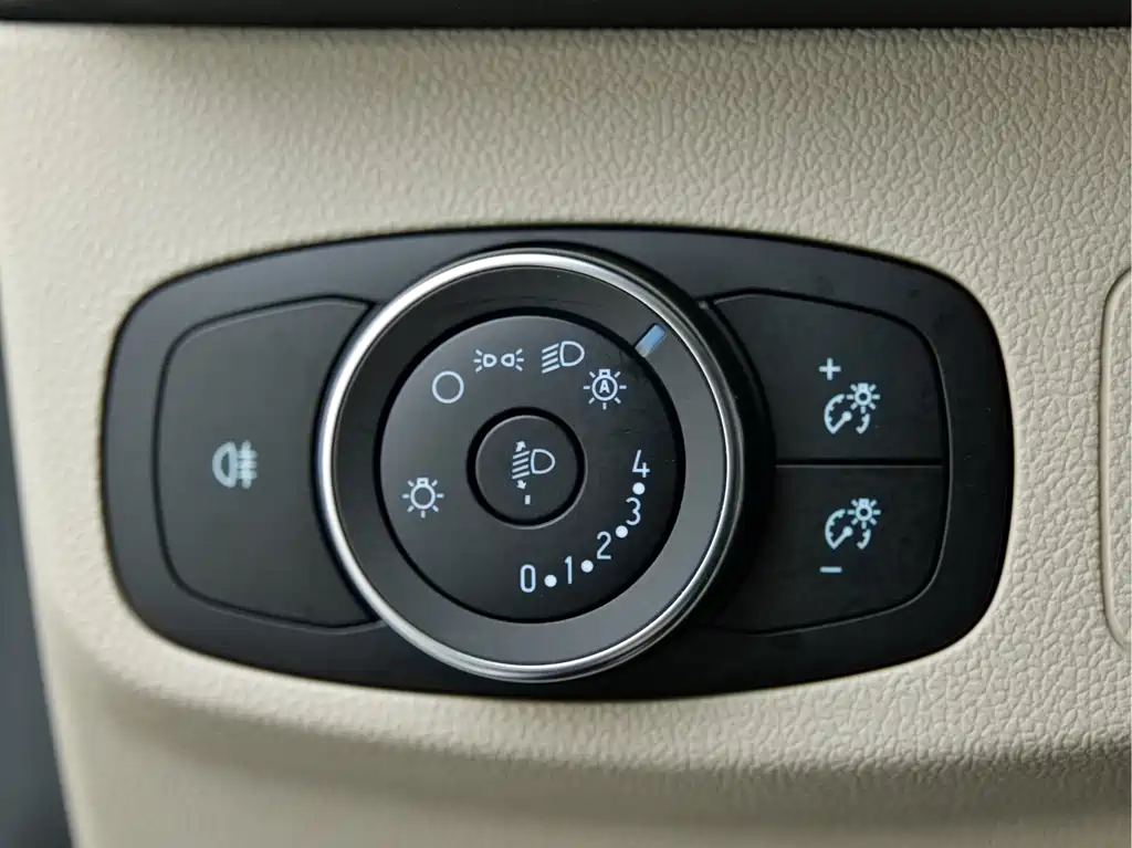 Focus 2021 Sedan EcoBoost 180 Automatic NeochaEDGE купить на сайте DeffCars