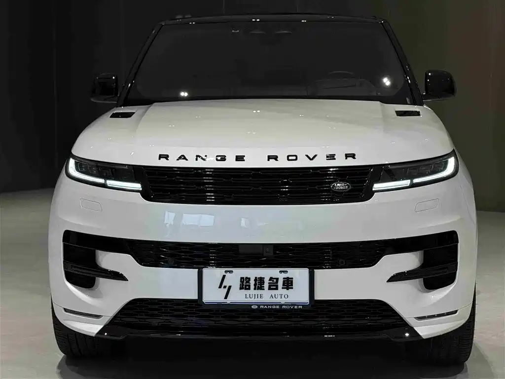 Range Rover Sport 2024 400PS Model Edition купить на сайте DeffCars