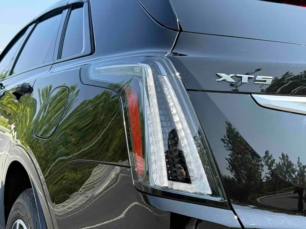 Cadillac XT5 2023 2.0T four-wheel drive premium model (Extreme Edition) купить на сайте DeffCars