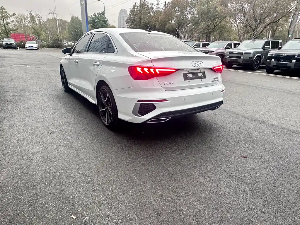 Audi A3 2022 A3L Limousine 35 TFSI Fashionable and Sporty купить на сайте DeffCars