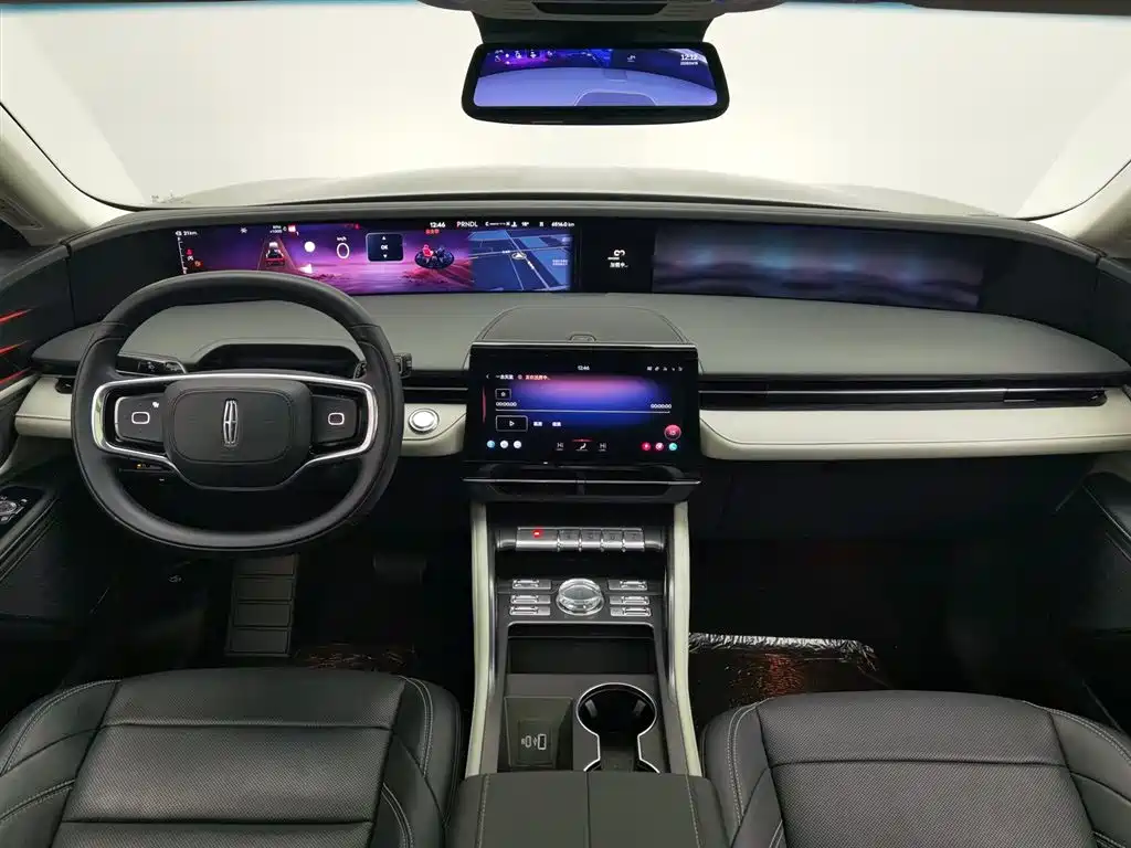 Voyager 2023 2.0T four-wheel drive premium version купить на сайте DeffCars