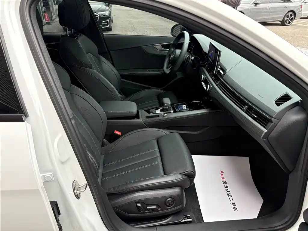 Audi A4L 2023 40 TFSI luxury and dynamic model купить на сайте DeffCars