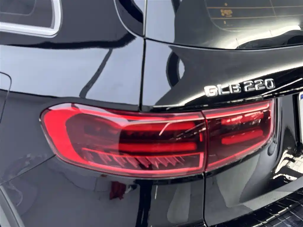Mercedes-Benz GLB 2024 facelift GLB 220 fashion model купить на сайте DeffCars