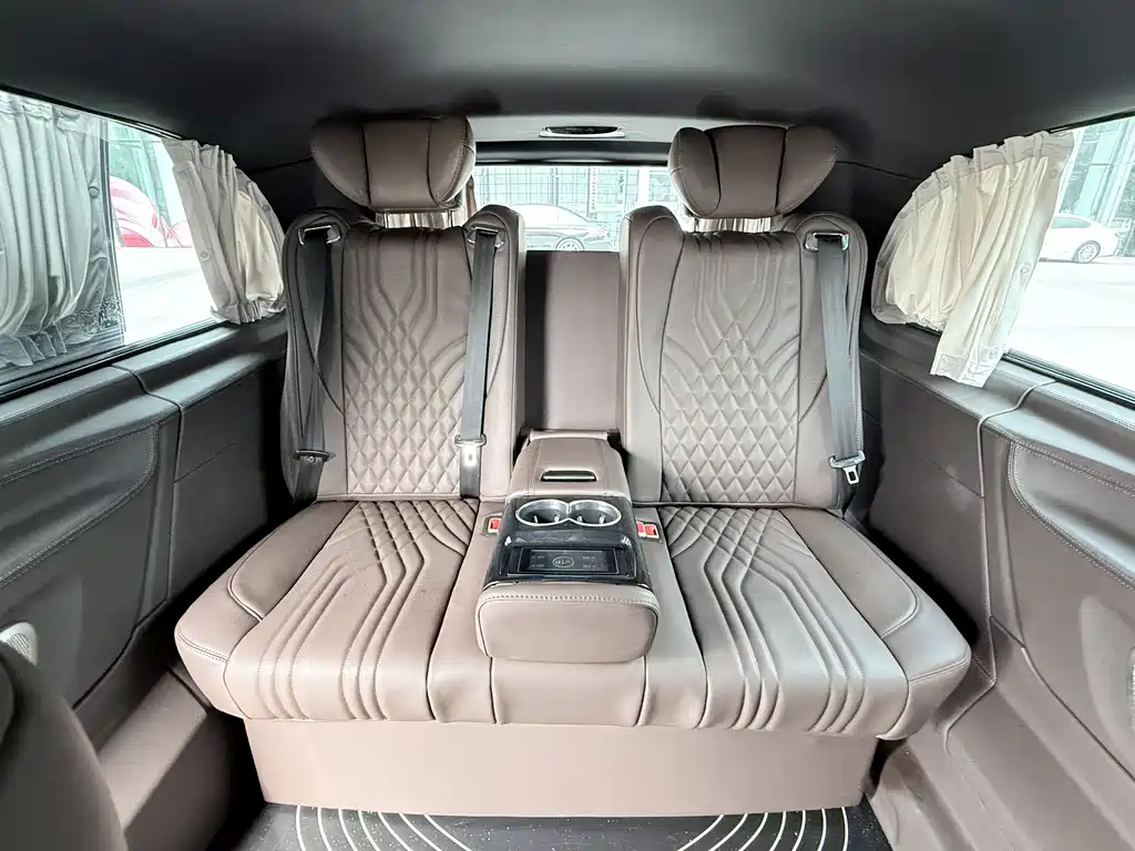 Vito 2021 2.0T Business Edition 7 seats купить на сайте DeffCars