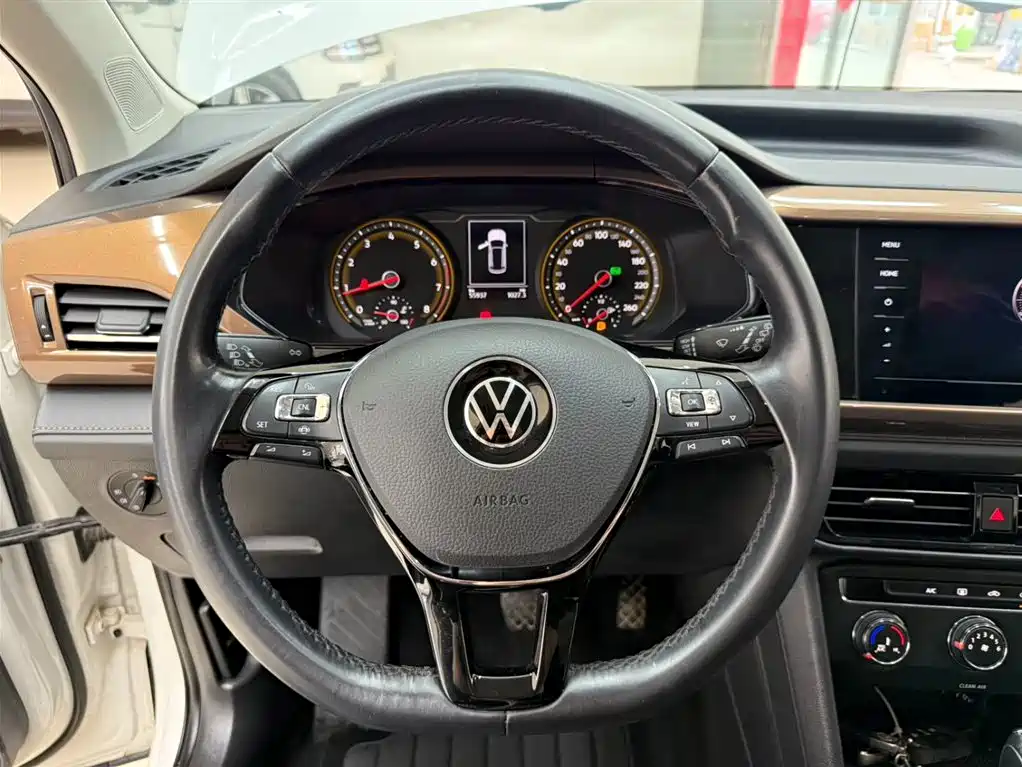 Tuyue 2021 280TSI two-wheel drive comfort version купить на сайте DeffCars