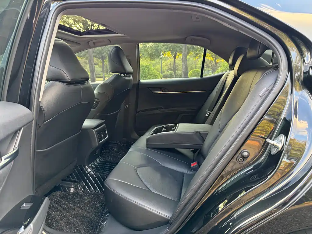 Camry 2021 2.0G Deluxe Edition купить на сайте DeffCars