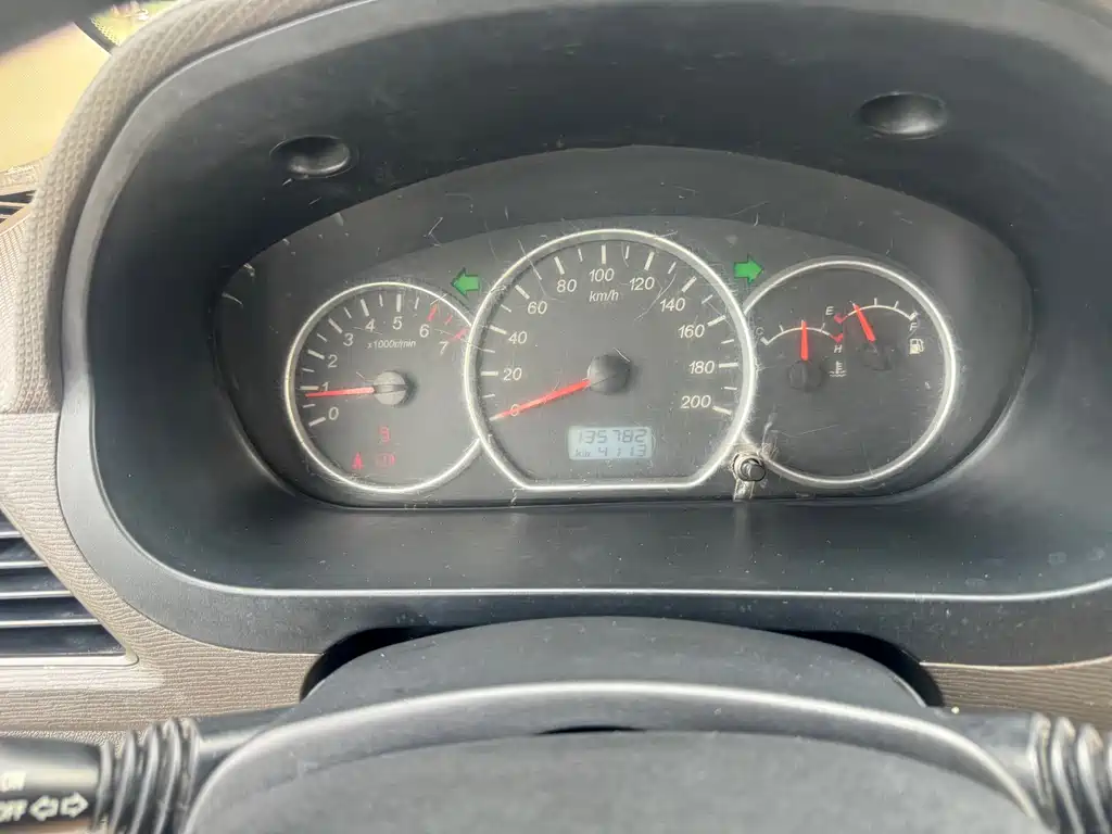 Wuling Hongguang 2014 1.5L S standard model купить на сайте DeffCars