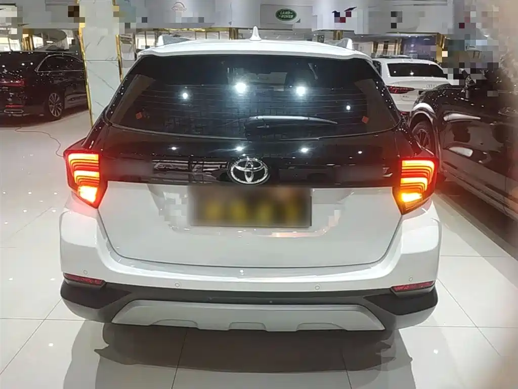 YARiS L Zhixuan 2022 Zhixuan X 1.5L CVT luxury PLUS version купить на сайте DeffCars