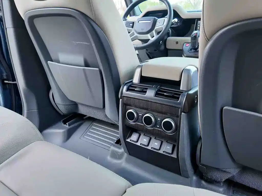 Land Rover Defender 2021 110 P400 SE купить на сайте DeffCars
