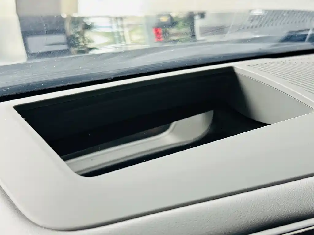 BMW 5 Series 2024 530Li Exclusive M Sports Package купить на сайте DeffCars
