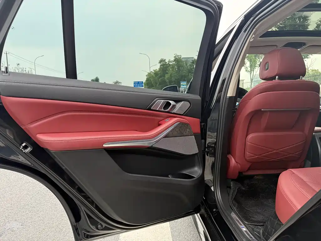 BMW X5 2022 xDrive 30Li Exclusive M Sports Package купить на сайте DeffCars