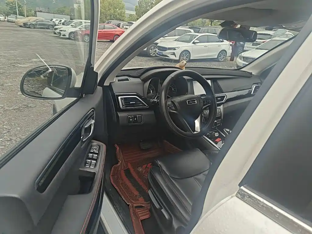 Damai X5 2017 upgraded version 1.5T CVT Zhixian type купить на сайте DeffCars