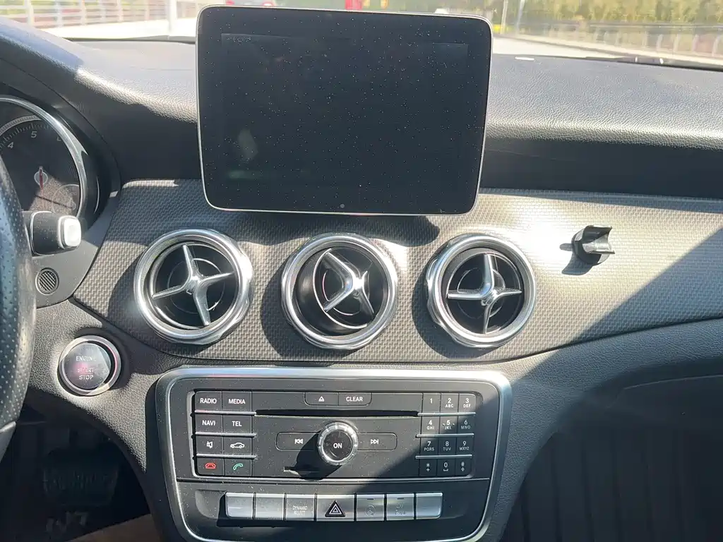 Mercedes-Benz GLA 2018 GLA 200 Dynamic купить на сайте DeffCars