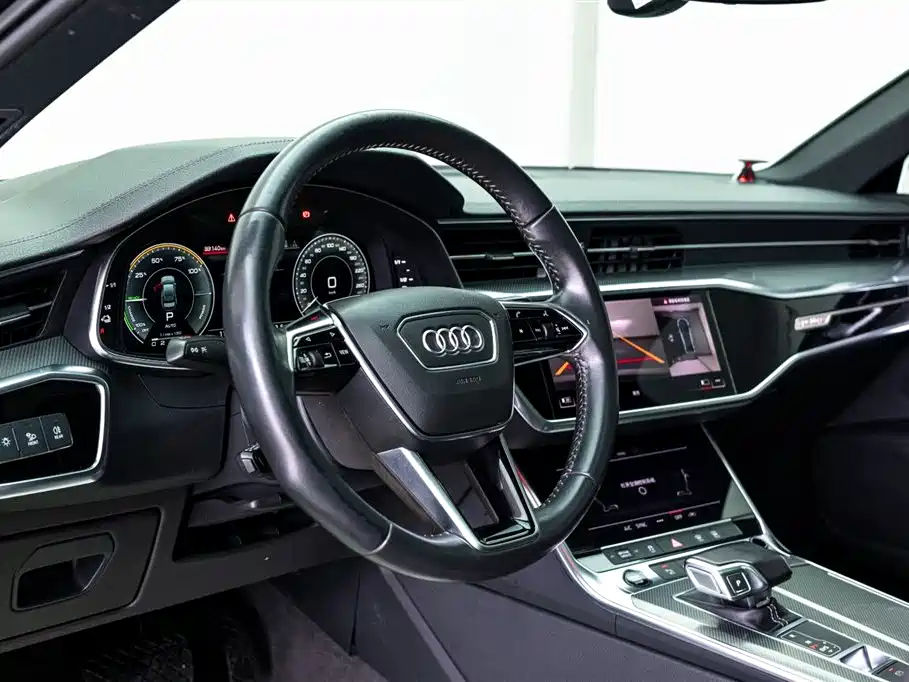 Audi A6L New Energy 2020 55 TFSI e quattro купить на сайте DeffCars