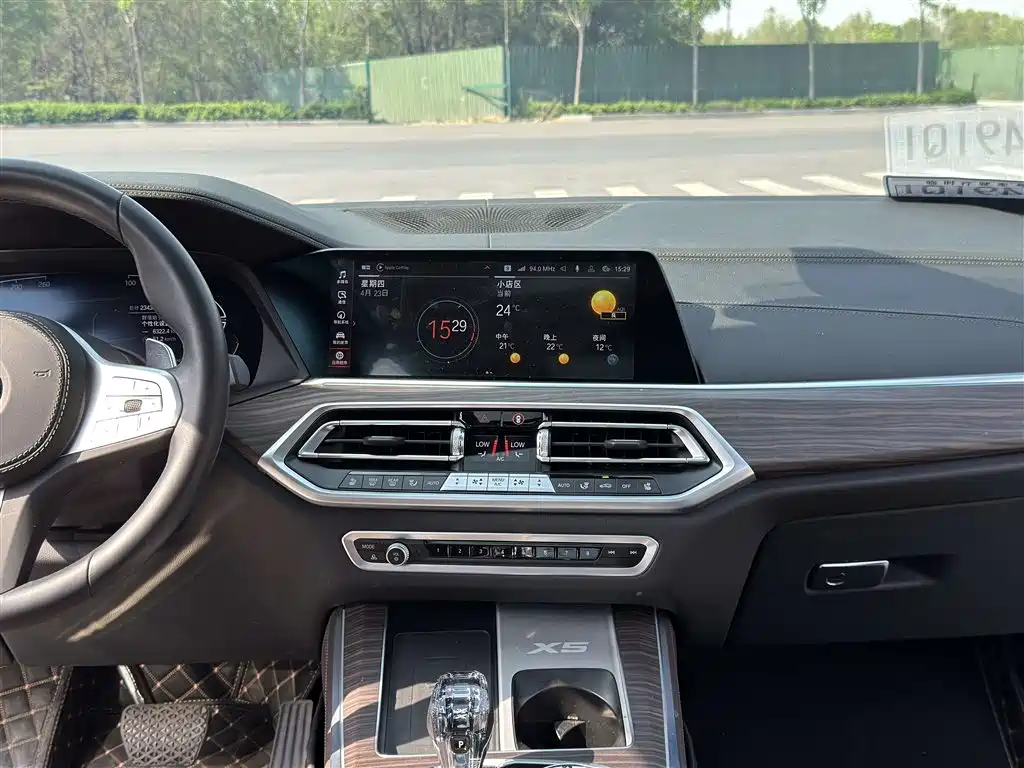 BMW X5 2022 facelift xDrive 40Li M sports package купить на сайте DeffCars