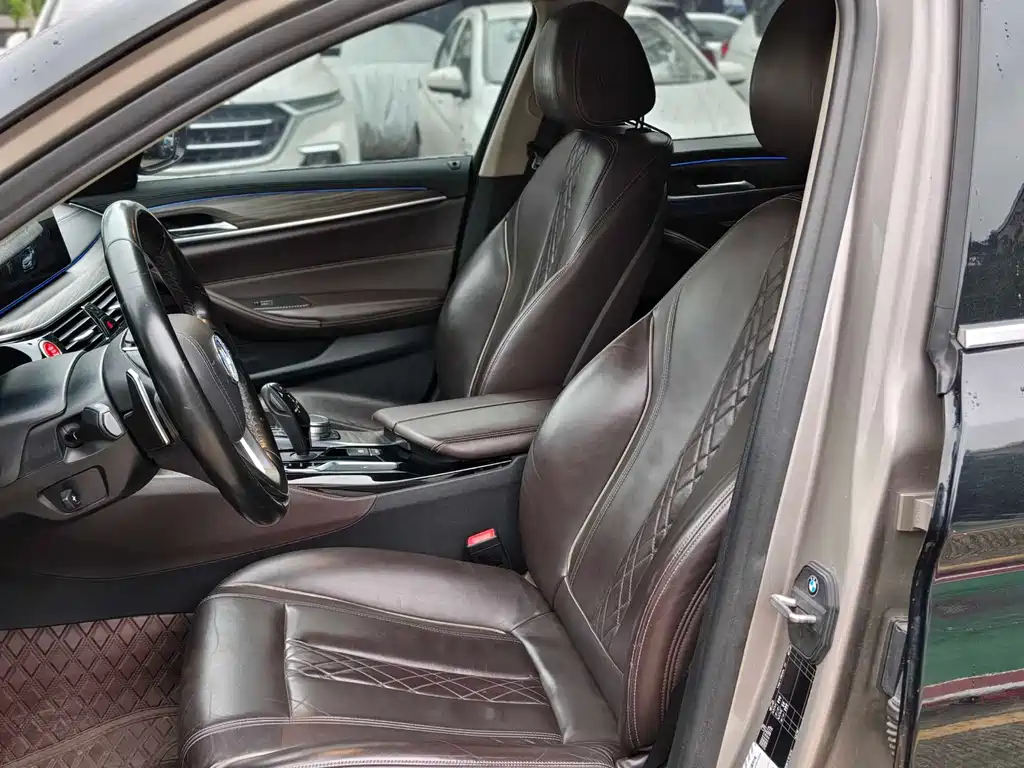 BMW 5 Series 2018 Facelift 530Li Leading Luxury Package купить на сайте DeffCars