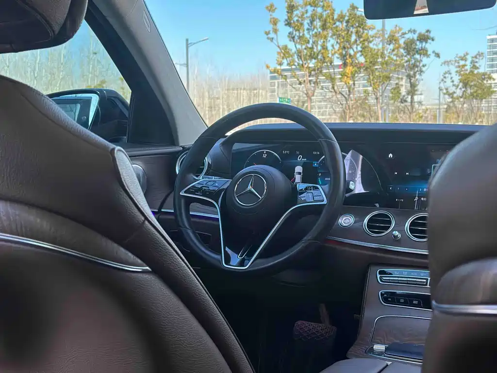 Mercedes-Benz E-Class 2022 E 300 L Luxury Model купить на сайте DeffCars