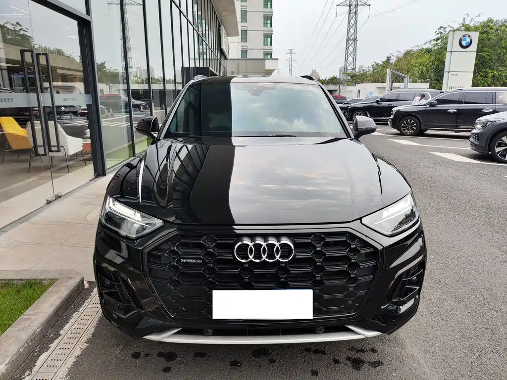 Audi Q5L 2024 40 TFSI luxury and dynamic model купить на сайте DeffCars