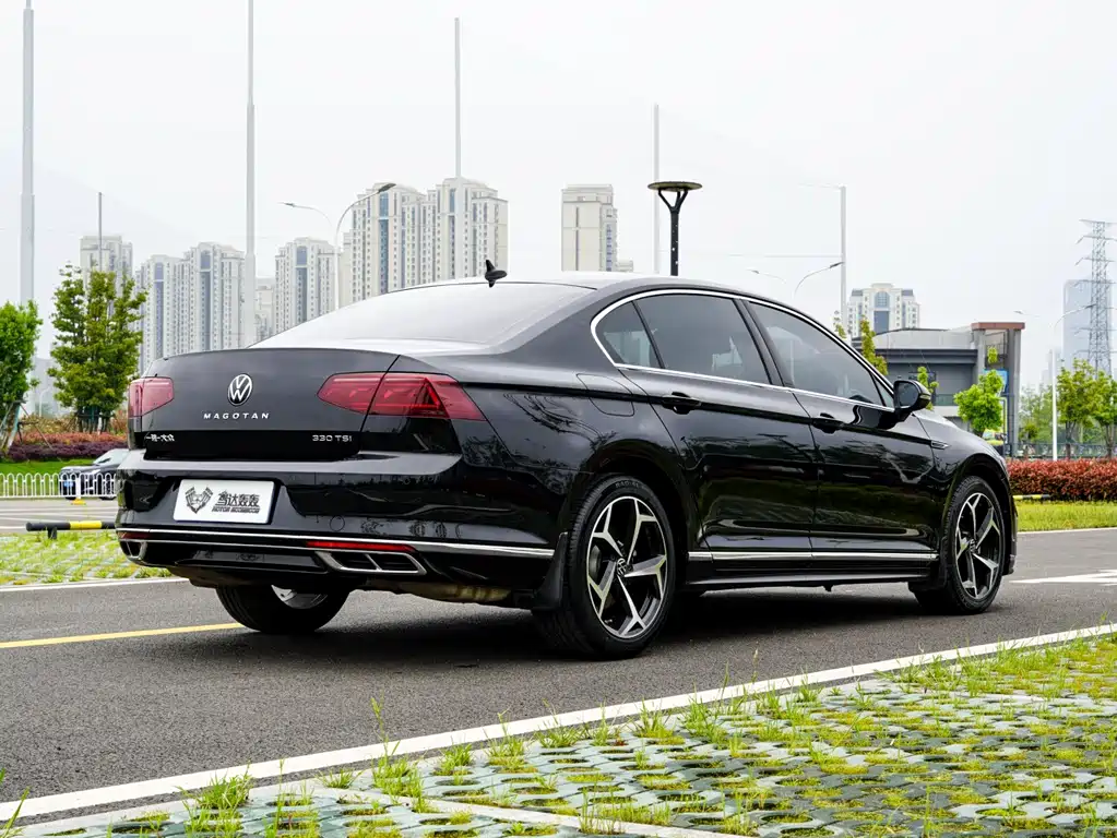 Magotan 2023 2 million commemorative edition 330TSI DSG luxury model купить на сайте DeffCars
