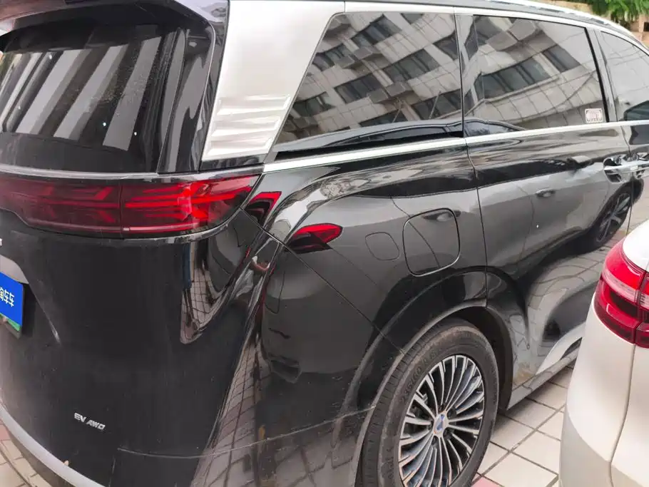 Denza D9 2024 EV 600 four-wheel drive premium model купить на сайте DeffCars