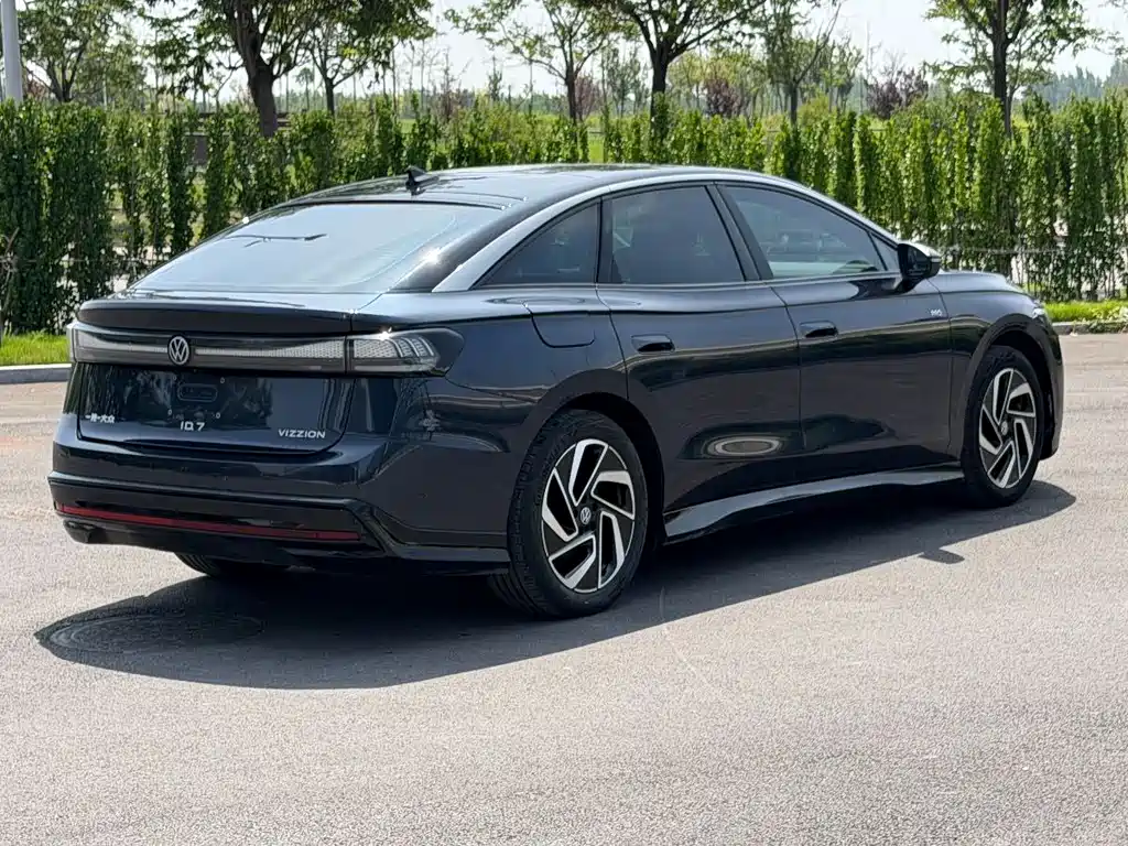 Volkswagen ID.7 VIZZION 2024 PRO купить на сайте DeffCars