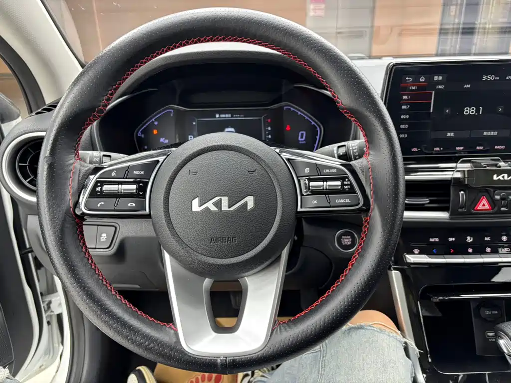 Kia K3 2021 facelift 1.5L CVT fashion version купить на сайте DeffCars