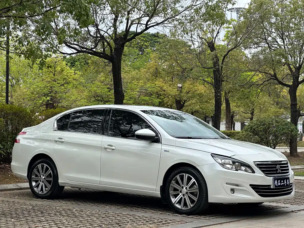 Peugeot 408 2016 1.6T automatic luxury version купить на сайте DeffCars