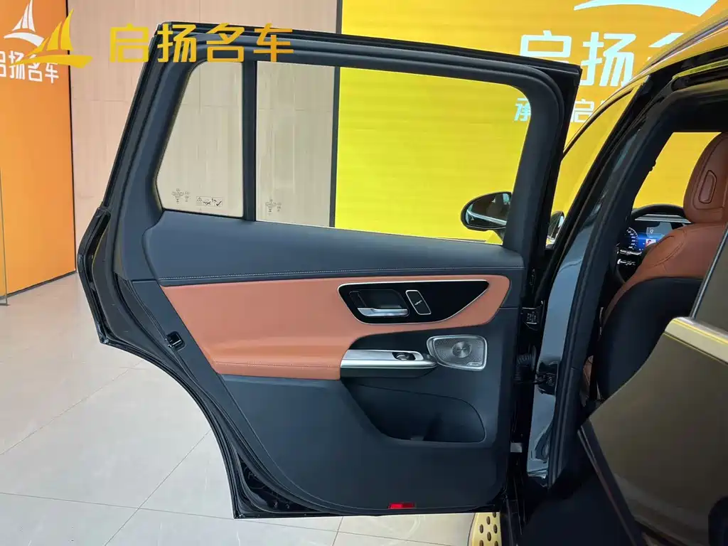 Mercedes-Benz GLC 2024 GLC 300 L 4MATIC luxury model 5 seats купить на сайте DeffCars