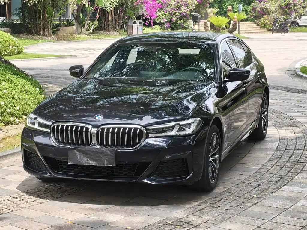 BMW 5 Series 2021 525Li M Sports Package купить на сайте DeffCars