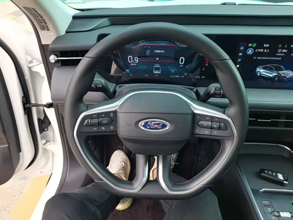 Mondeo 2025 2.0T EcoBoost Luxury купить на сайте DeffCars